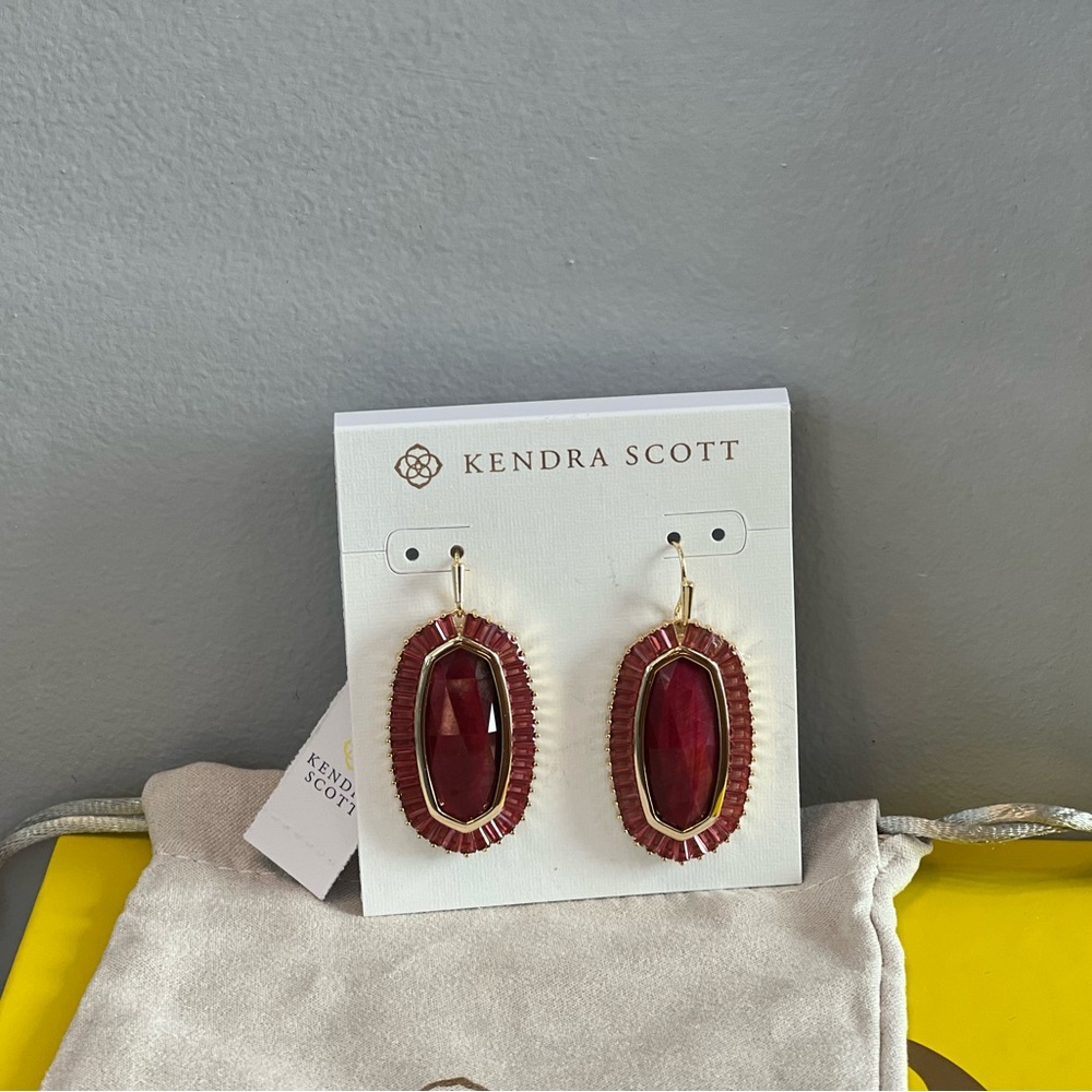 Kendra Scott Baguette Elle NWT in Red mix